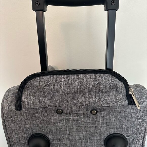 Grey Duffle Bag with wheels - Picture 4 of 4